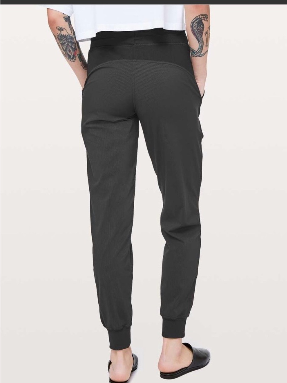 Lululemon dance studio joggers size 8
